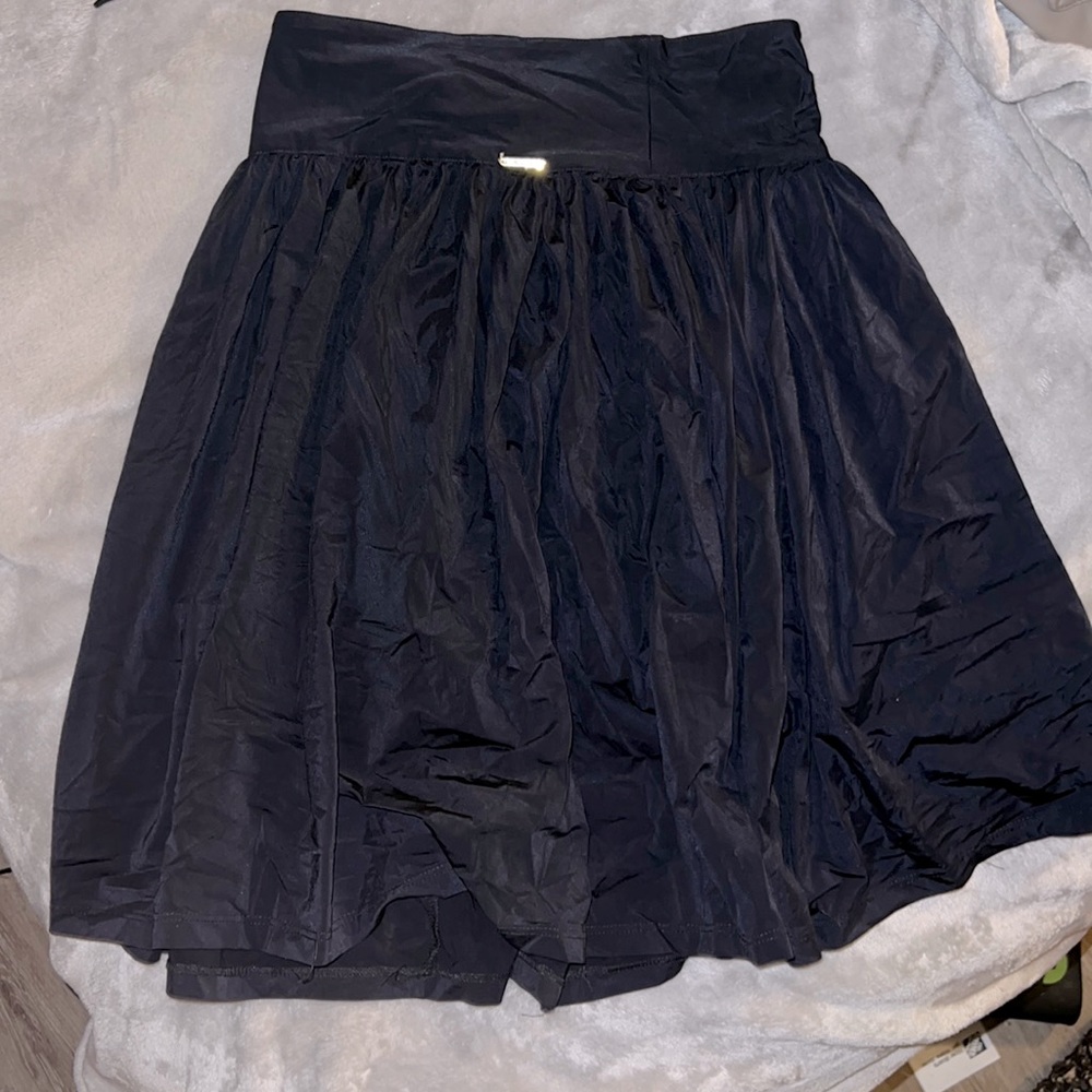 Caitlin Kelly mini skirt